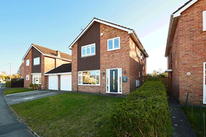 4 Bedroom Link Detached House For Sale In Montague Road, Saltford, BS31