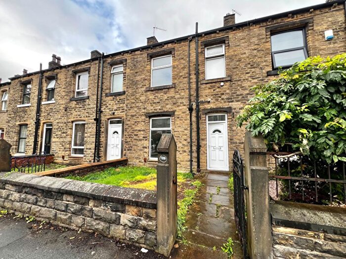 3 Bedroom Terraced House To Rent In Armitage Road, Huddersfield, HD2