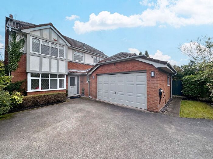 4 Bedroom Property For Sale In Aston Close, Prenton, CH43