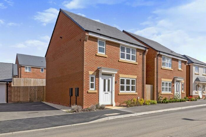 3 Bedroom Detached House For Sale In Palmer Avenue, Bottesford, Nottingham, NG13