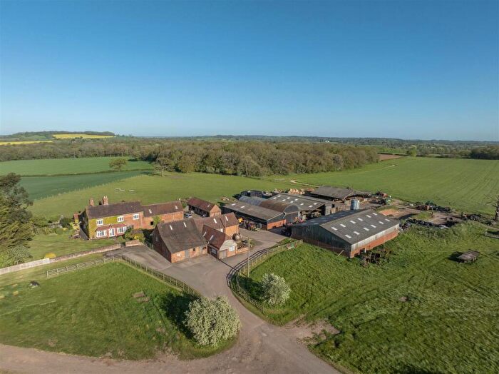 8 Bedroom Farm House For Sale In Wootton Wawen, Nr. Henley-In-Arden, B95