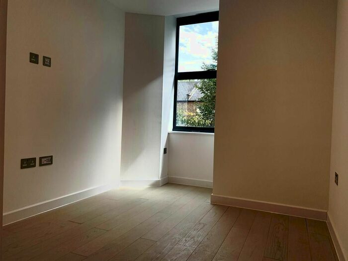 Studio To Rent In - Northolt Road, Harrow, Greater London, HA2
