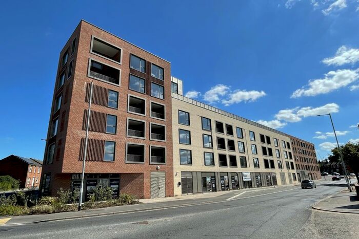 2 Bedroom Flat To Rent In Tayfen Road, Bury St. Edmunds, Suffolk, IP33