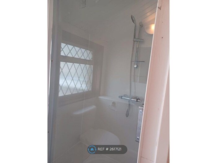 1 Bedroom Flat To Rent In Clarendon Road, Croydon, CR0