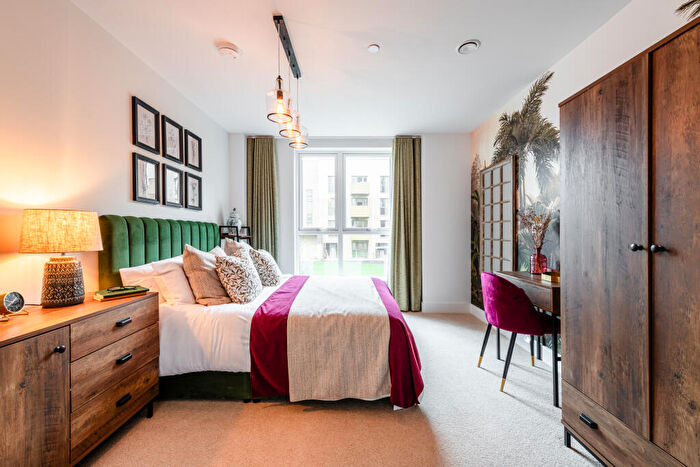 1 Bedroom Apartment For Sale In Park Rise, Hornchurch, London, RM12