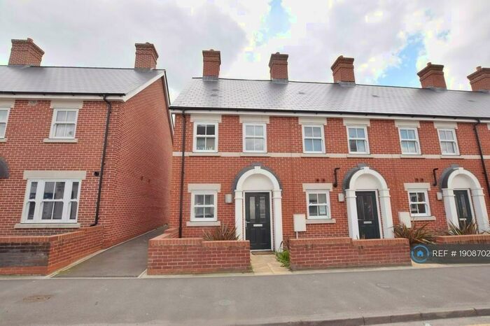 2 Bedroom End Of Terrace House To Rent In Infantry Terrace, Colchester, CO1