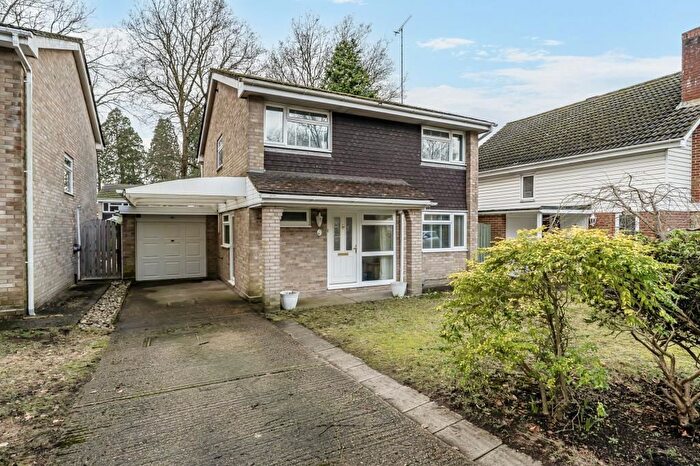 4 Bedroom Detached House For Sale In Camberley, Surrey, GU15