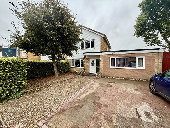4 Bedroom Detached House For Sale In Twinsburn Road, Heighington Village, Newton Aycliffe, DL5