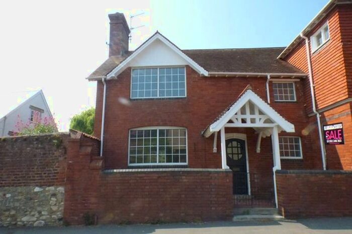 2 Bedroom Cottage To Rent In Station Road, Topsham, Exeter, EX3