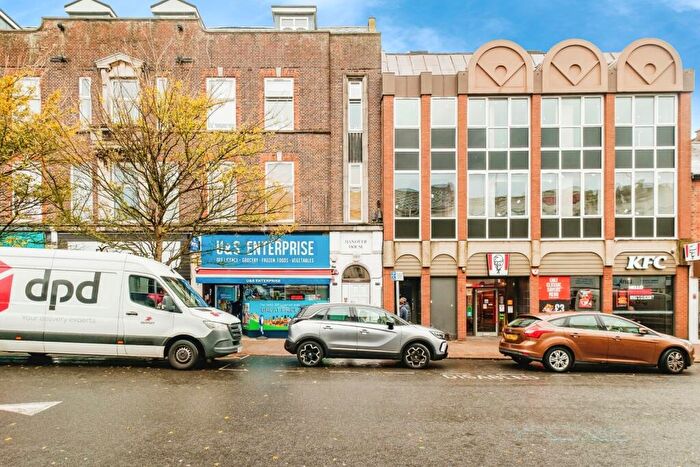 1 Bedroom Flat For Sale In Chapel Road, Worthing, West Sussex, BN11