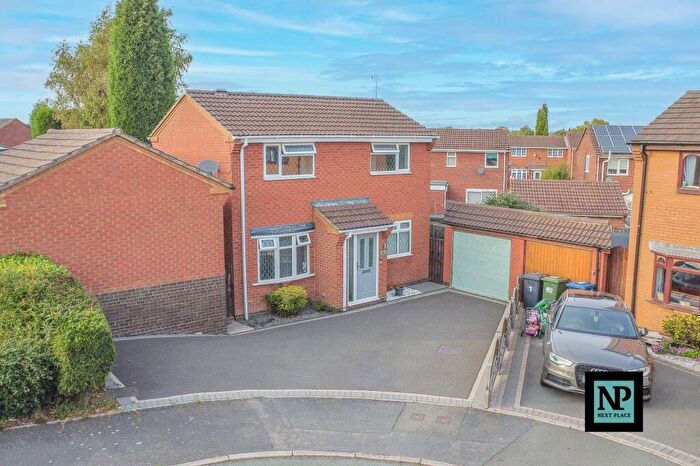 3 Bedroom Detached House For Sale In Nimbus, Dosthill, B77