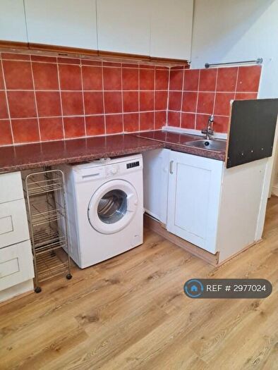 1 Bedroom Flat To Rent In Station Road, London, NW4