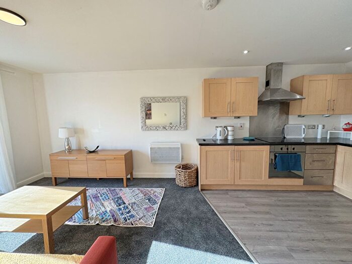 1 Bedroom Flat To Rent In Wilbraham Road, Manchester, M21