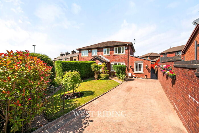 3 Bedroom Semi-Detached House For Sale In Walkers Lane, Springhead, Saddleworth, OL4