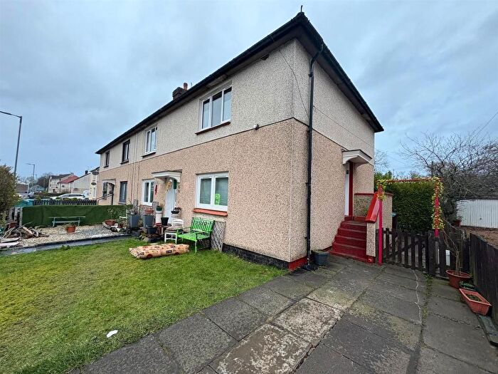 2 Bedroom Flat To Rent In Lomond Drive, Wishaw, ML2