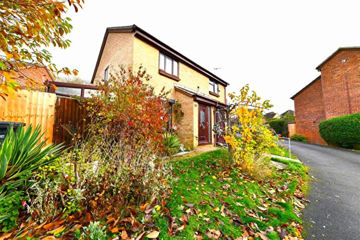 2 Bedroom Semi Detached House For Sale In Downlands, Stevenage, SG2