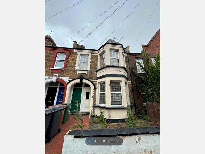 2 Bedroom Flat To Rent In Seymour Road, London, E10