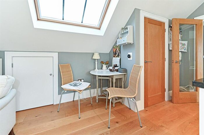 1 Bedroom House To Rent In Brewery Hill, Arundel, BN18
