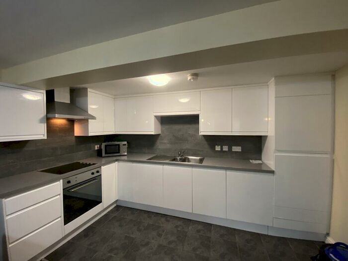 2 Bedroom Flat To Rent In Parsonage Road, Withington, Manchester, M20