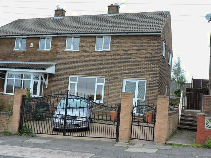 3 Bedroom House To Rent In Lamb Lane, Monk Bretton, Barnsley, S71