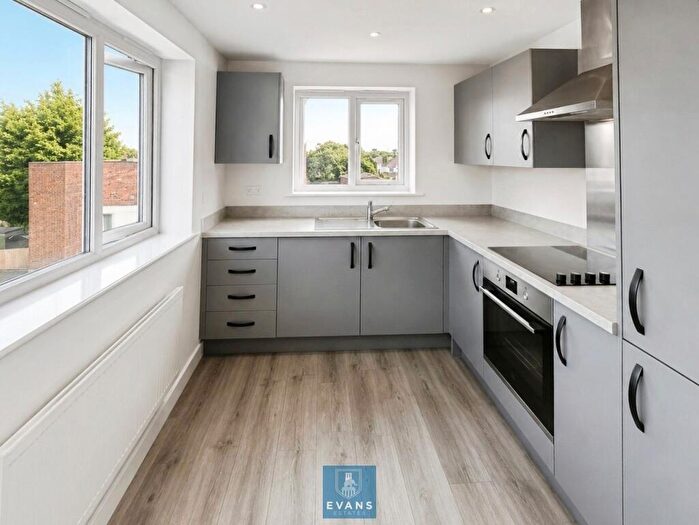 2 Bedroom Apartment For Sale In Eliot Gardens, Coventry, CV6
