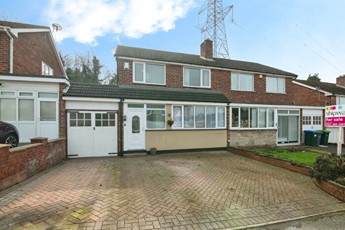 3 Bedroom Semi Detached House For Sale In Raleigh Croft, Birmingham, B43