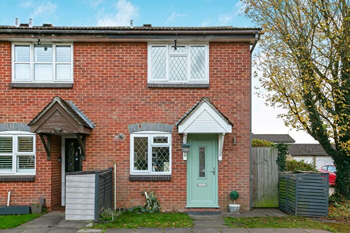 2 Bedroom End Of Terrace House For Sale In Derwent Road, Egham, Surrey, TW20