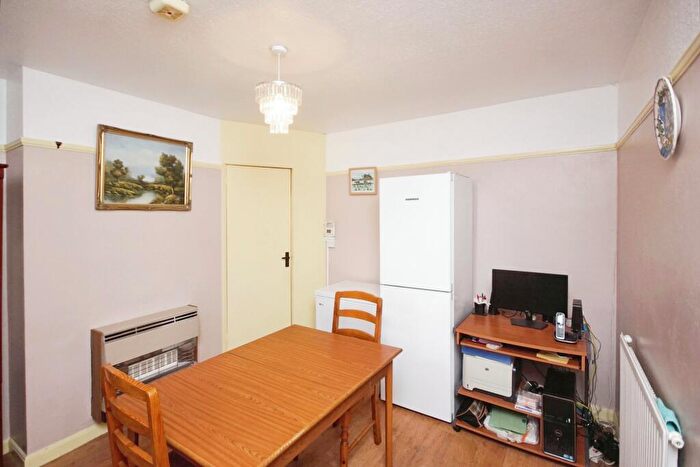 2 Bedroom Bungalow For Sale In Brook Road, Fishponds, Bristol, BS16