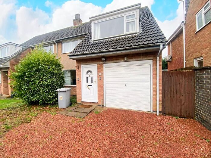 3 Bedroom Semi-Detached House For Sale In St Saviours Road, Kettering, NN15