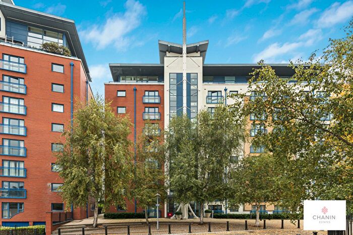 1 Bedroom Flat To Rent In Nova Building, Isle Of Dogs, E14