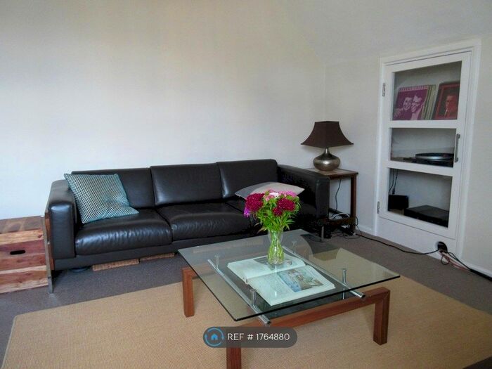 1 Bedroom Flat To Rent In Laney Building, London, EC1N