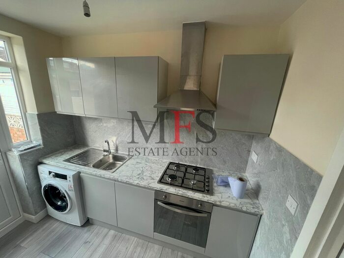 3 Bedroom Terraced House To Rent In Orchard Avenue, Southall, UB1
