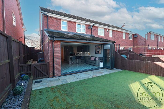 3 Bedroom End Terrace House For Sale In Ridley Road, Preston, PR2