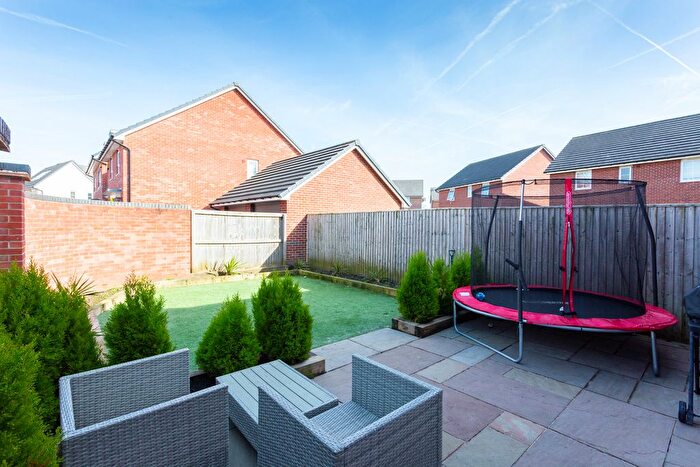 3 Bedroom Semi Detached House For Sale In Clansman Road, Fulwood, PR2