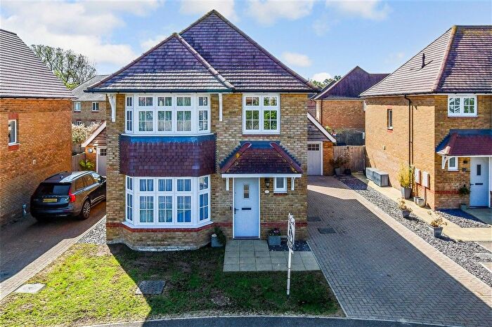 4 Bedroom Detached House For Sale In Rags Field, Staplehurst, Kent, TN12