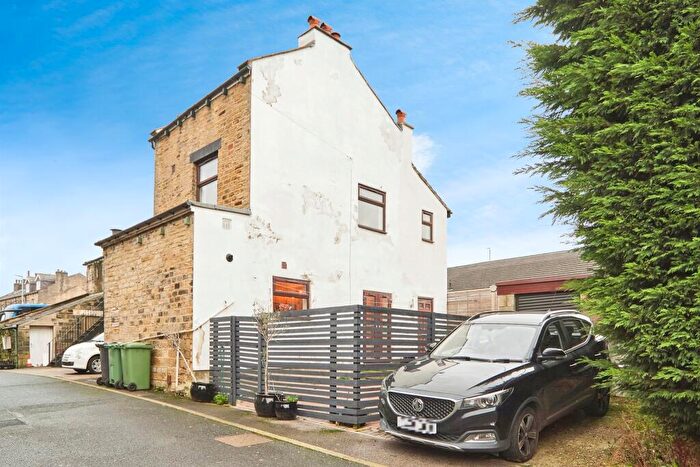 3 Bedroom End Of Terrace House For Sale In Providence Place, Stanningley, Pudsey, LS28