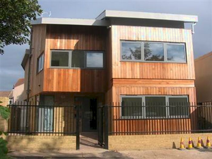 1 Bedroom Apartment To Rent In Prittlewell Street, Southend On Sea, SS2