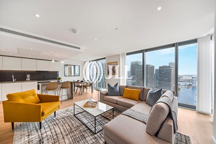 2 Bedroom Flat To Rent In Landmark Pinnacle, Marsh Wall, E14