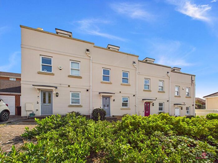 3 Bedroom Terraced House To Rent In Clearwell Gardens, Cheltenham, GL52