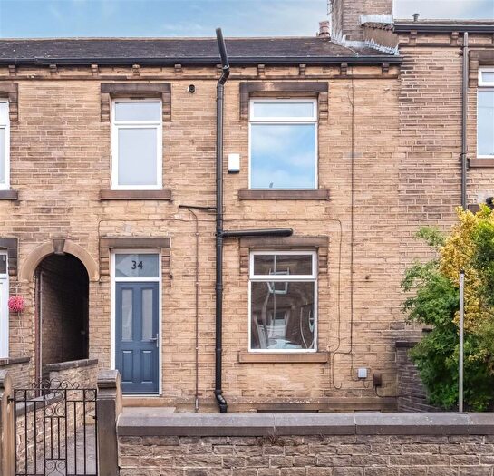 2 Bedroom Terraced House To Rent In Thorncliffe Street, Lindley, Huddersfield., HD3
