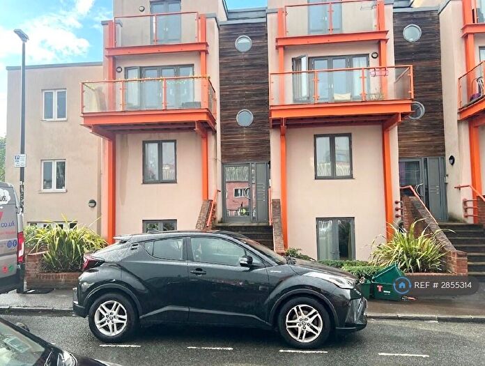 1 Bedroom Flat To Rent In Argyle Road, Bristol, BS2