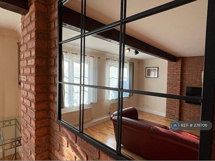 2 Bedroom Flat To Rent In The Spires, Canterbury, CT2