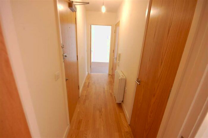 1 Bedroom Flat To Rent In London Road, London, SW16
