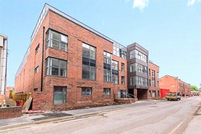 2 Bedroom Flat To Rent In Traffic Street, Nottingham, Nottinghamshire, NG2