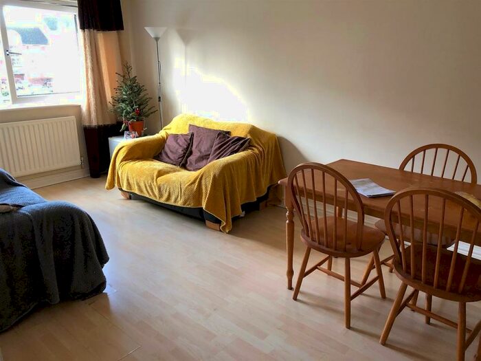 2 Bedroom Flat To Rent In The Portland, Fallowfield, M14