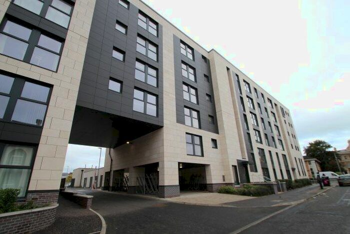 3 Bedroom Flat To Rent In Minerva Street, Glasgow, G3