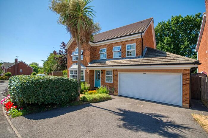 5 Bedroom Detached House For Sale In Lime Gardens, West End, Hampshire, SO30