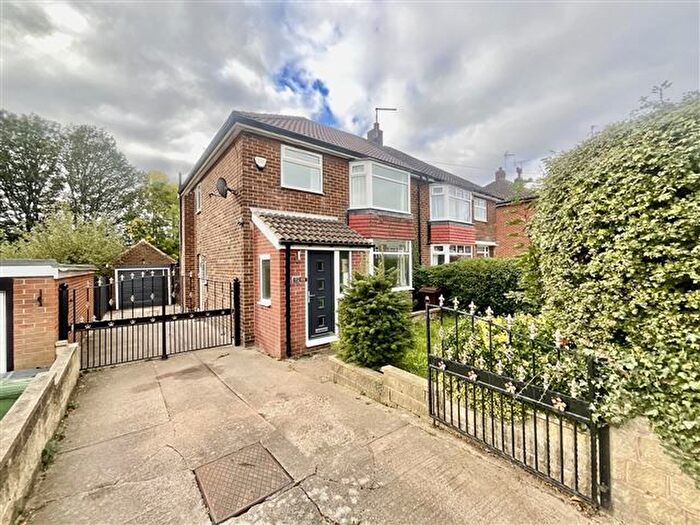 3 Bedroom Semi-Detached House For Sale In Old Retford Road, Sheffield, S13