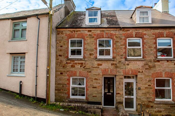 3 Bedroom Terraced House For Sale In Market Street, Bodmin, PL31
