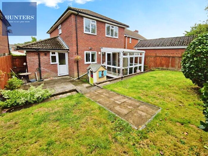 4 Bedroom Detached House For Sale In Clos Penglyn, Pencoed, Bridgend, CF35